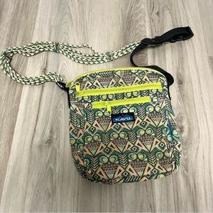 Kavu Purse Women’s OS Green Tribal Print Crossbody Bag
